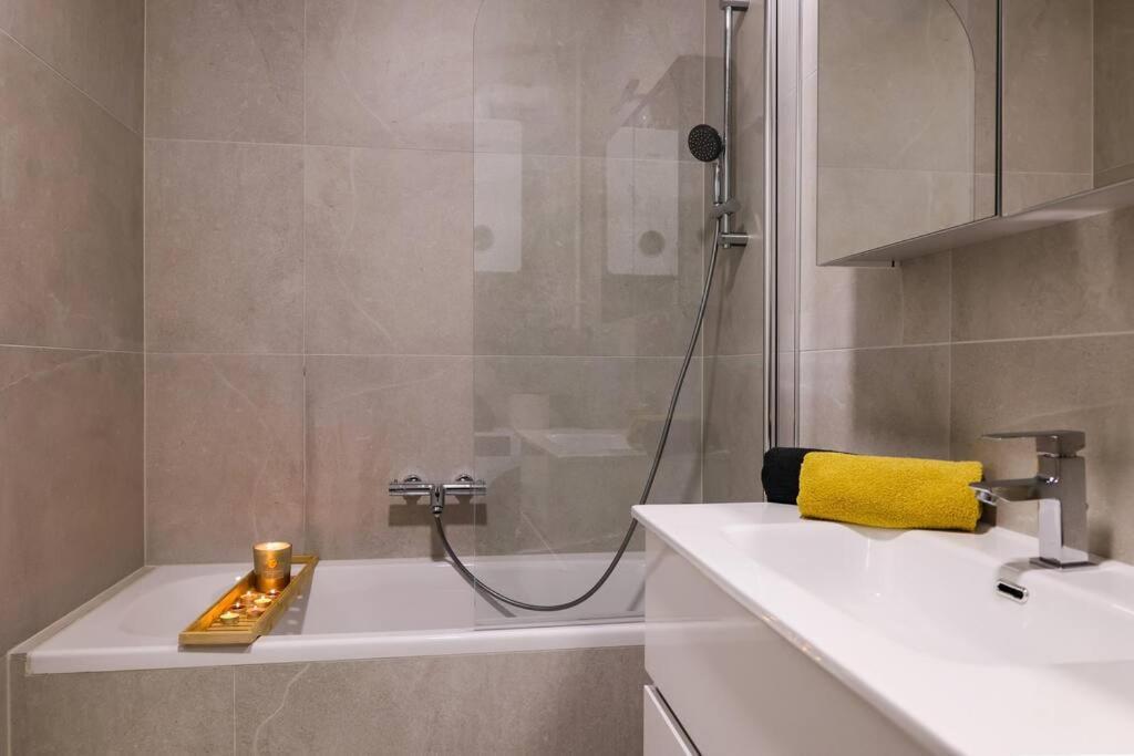 Grgic Apartments - Lux Apt2 - Free Parking Загреб Екстер'єр фото